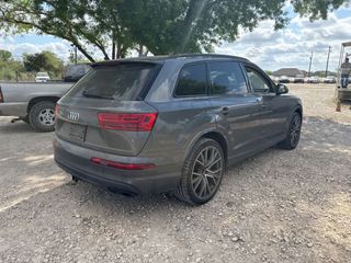 2019 Audi Q7 55 Premium - Exterior Rear Right Corner Image